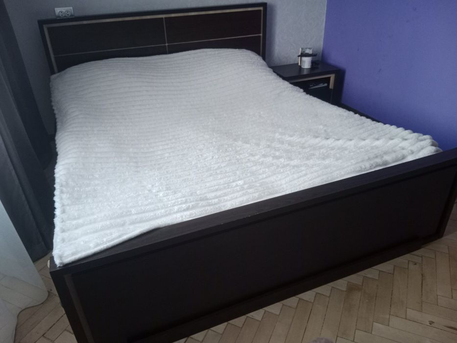 Ліжко двоспальне