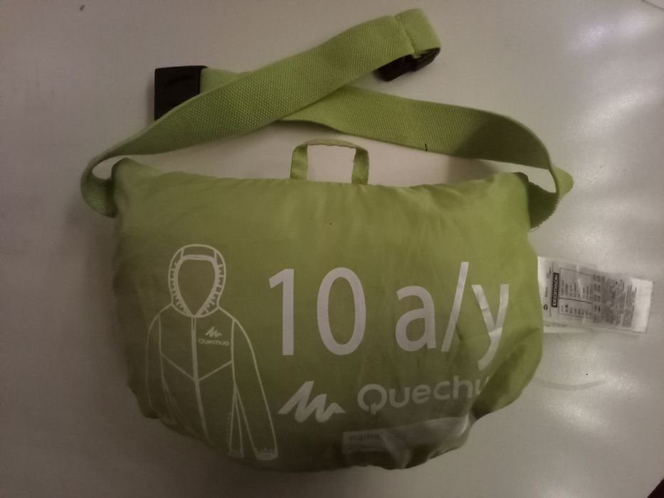 Decathlon kurtka przeciwdeszczowa