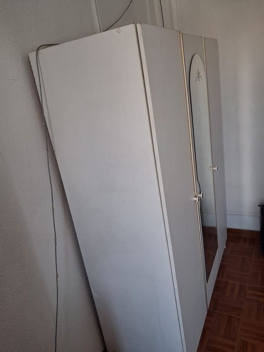 Roupeiro branco