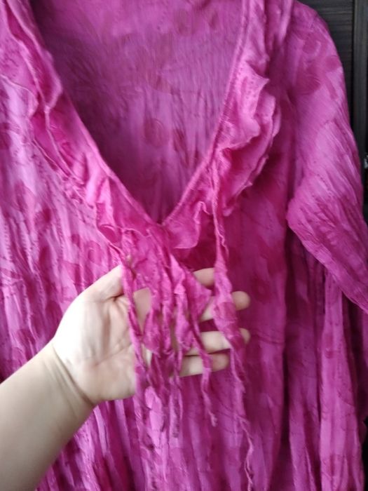 Sprzedam bluzkę z długimi rękawem