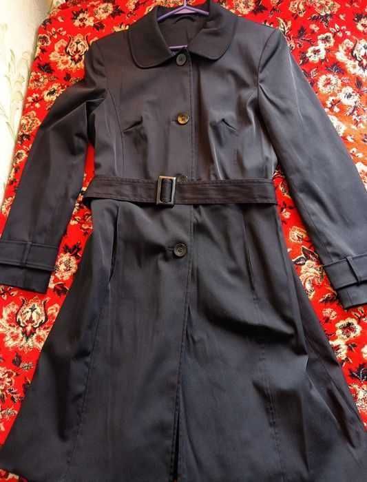 Продам жіночий плащ Dorothy perkins в плечах 46см новий