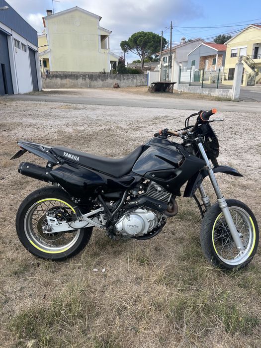 Yamaha XT600 super motard