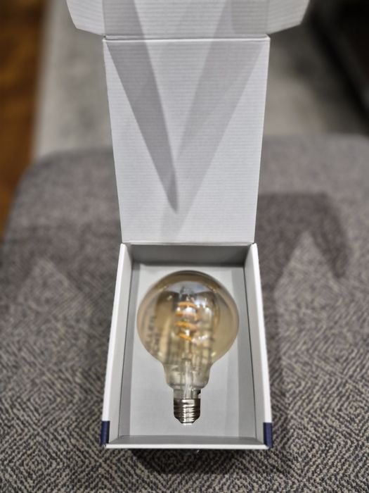 Inteligentne złote żarówki retro