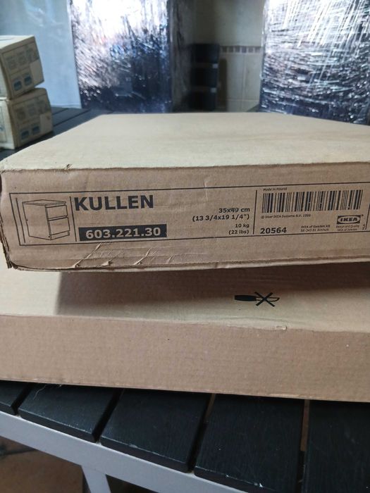 2 Comodas com 2 gavetas