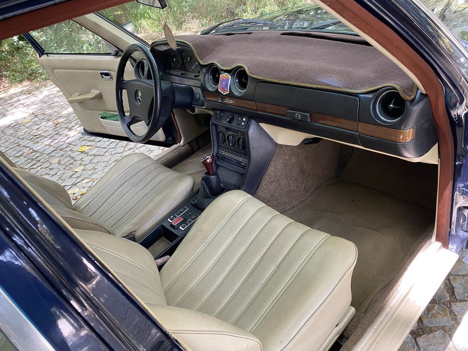 Carrinha Mercedes W123 300 TD Certificada pelo ACP