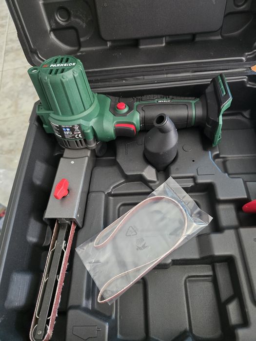 Lixadeira de banda Parkside 20V