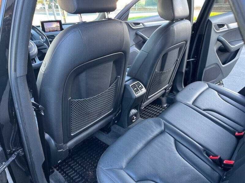 2016   Audi   Q3