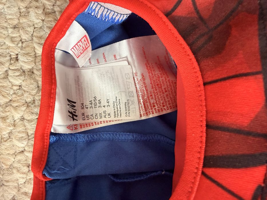 Stroj karnawalowy Spiderman z miesniami 3d