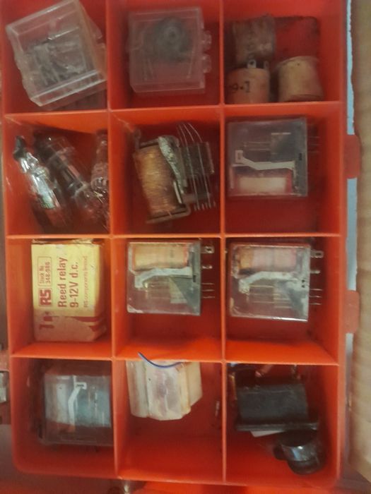 Analog Electronic Components458406799134566402