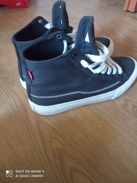 Trampki Levi's roz. 38