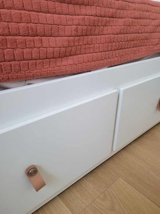 Leżanka Ikea Hemnes