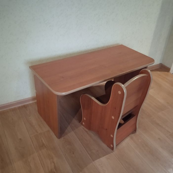 Детский стол и стул . Новый .