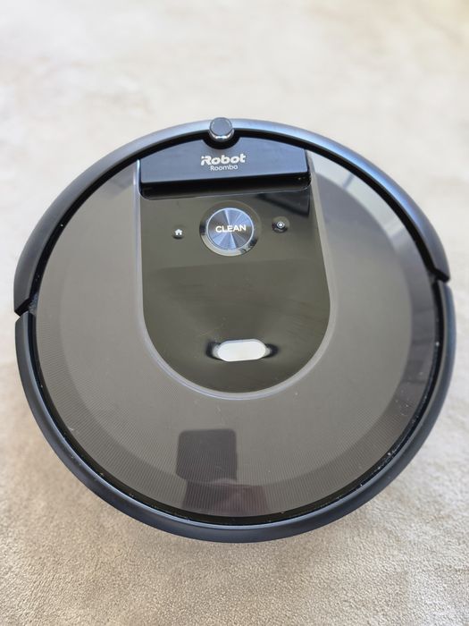 iRobot Roomba i8 + Clean Base + função mopa + muitos acessórios