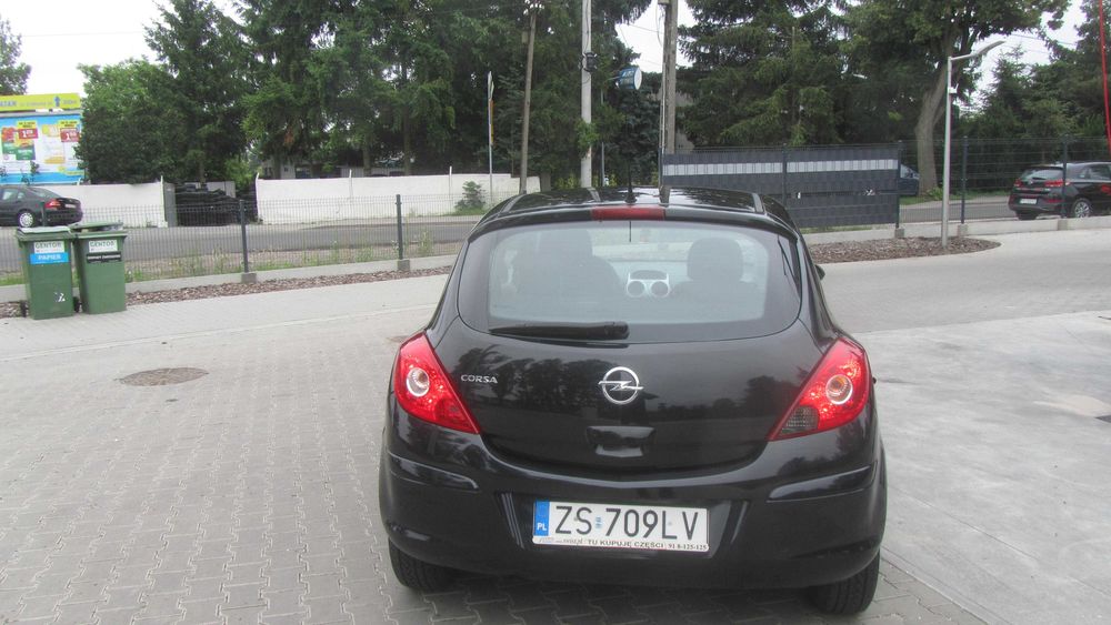 Opel Corsa 2012r 1,2 benzyna Ładny 200 tyś km
