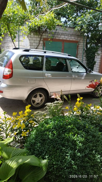Lada Приора универсал