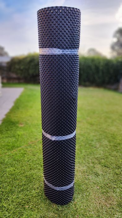 Fondaline. Manta/tela/plástico  drenante pitonada