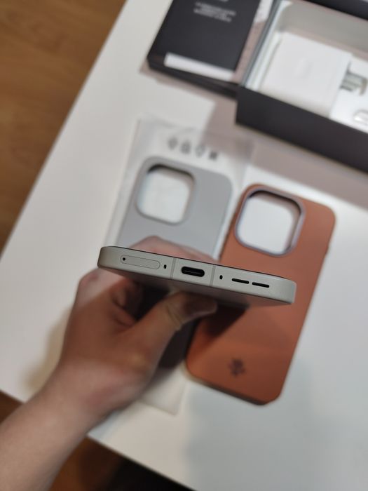 OnePlus 15 Sand Storm   16/512 Oxygen os + чехол и стекло