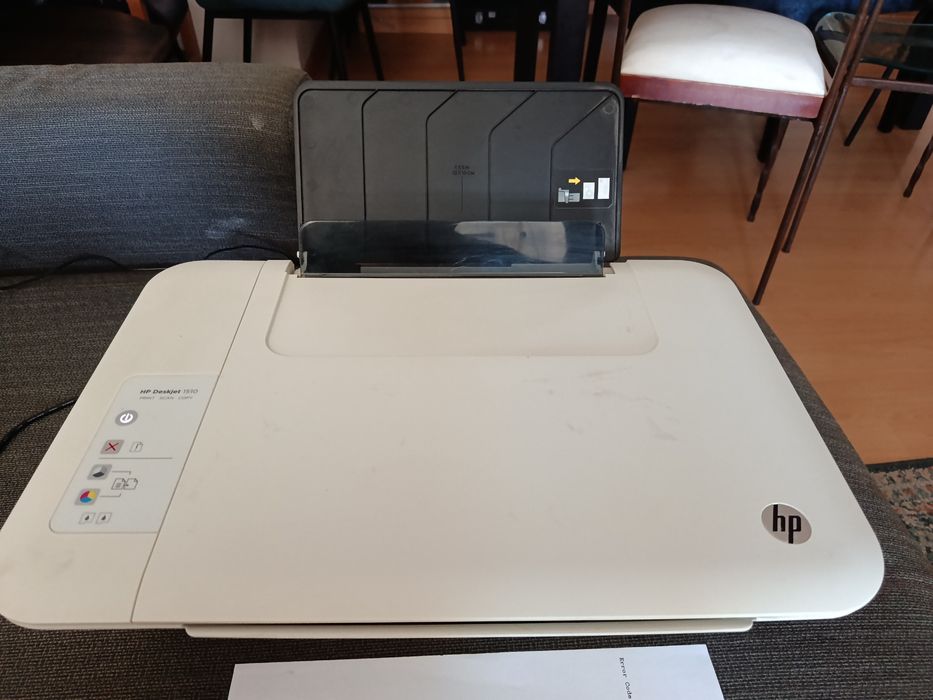 Impressora HP Deskjet 1510 Multifunções – 100% Funcional (Com Tinteiros)Preço: 25