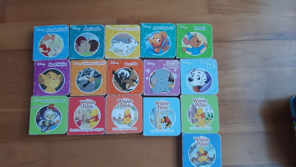Livros folhas grossas Disney