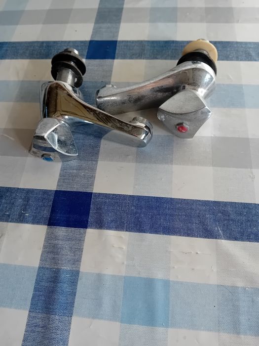 Misturadora banheiro torneiras