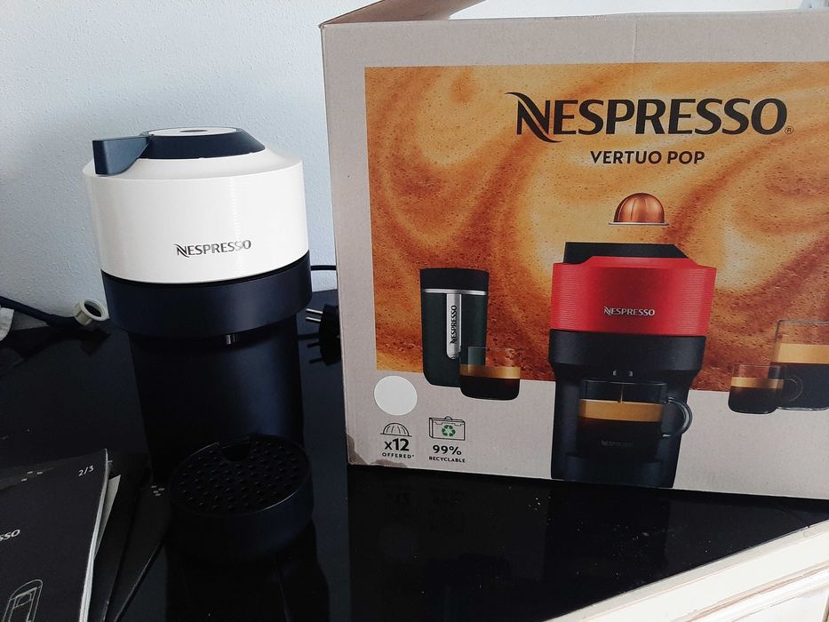Máquina de café Nespresso vertuo