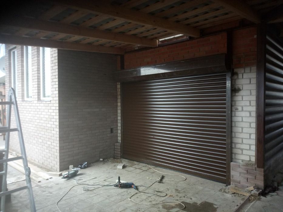 Вікна двері ролети склопакети москітки балкони