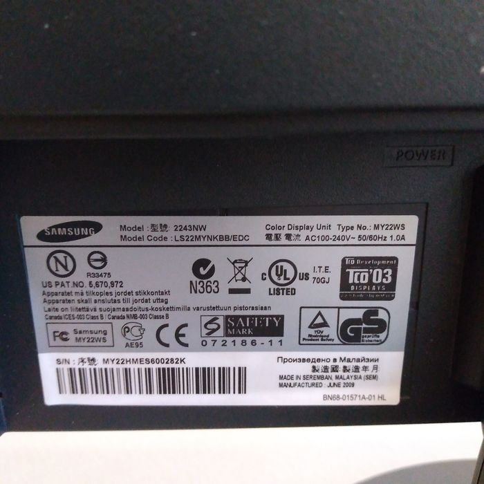 Монитор Samsung SyncMaster 2243nw