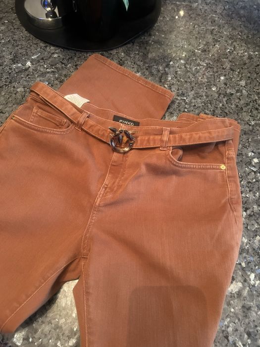 Spodnie jesns czekolada modna Pinko z paskuem r.32