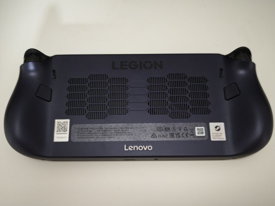 Legion Go S  Z1 Extreme 16GB + 1TB Steam OS