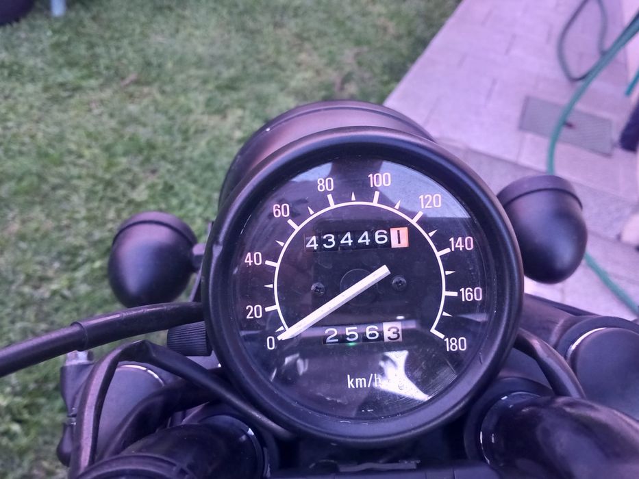 Moto Yamaha XV 535