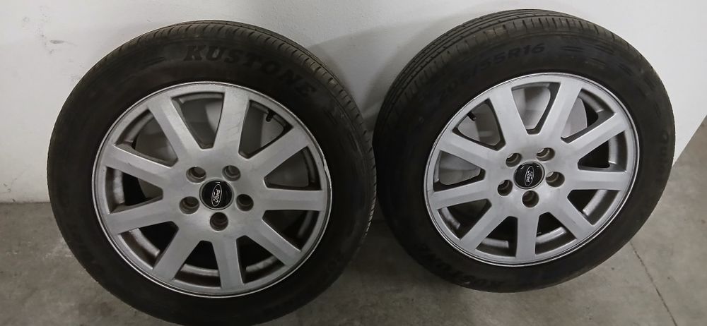 4 jantes 16 para Ford (pneu 205/55 R16)

Na foto estão com alg