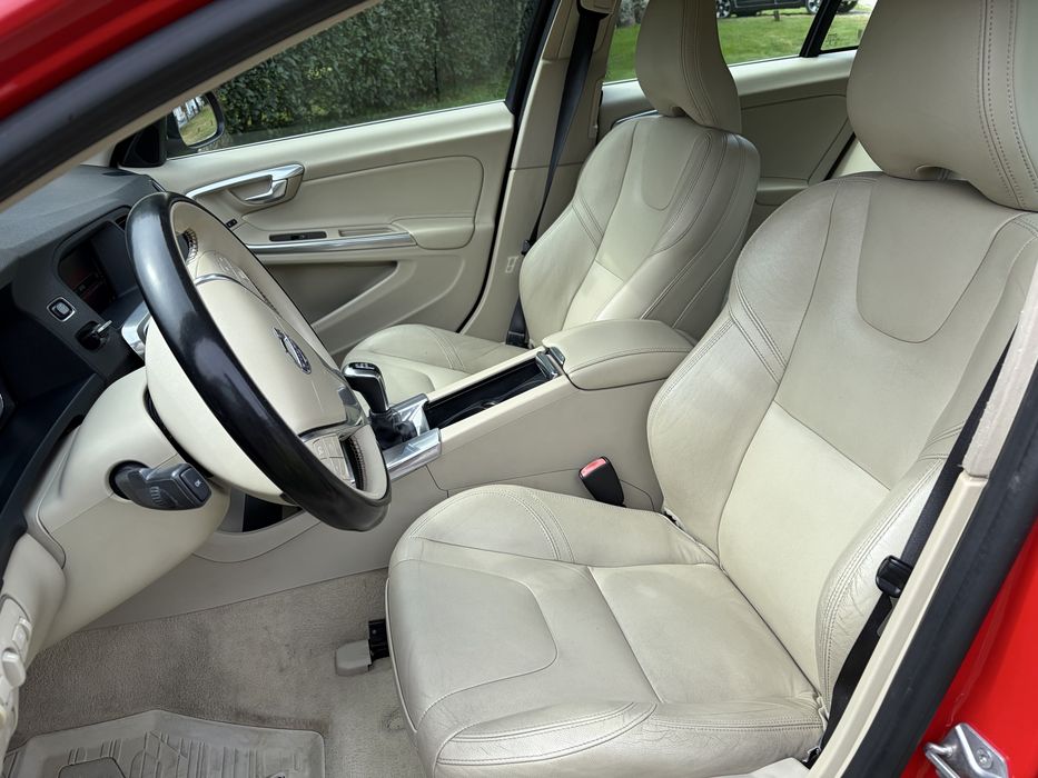 Volvo V60 D4 181cv Summum