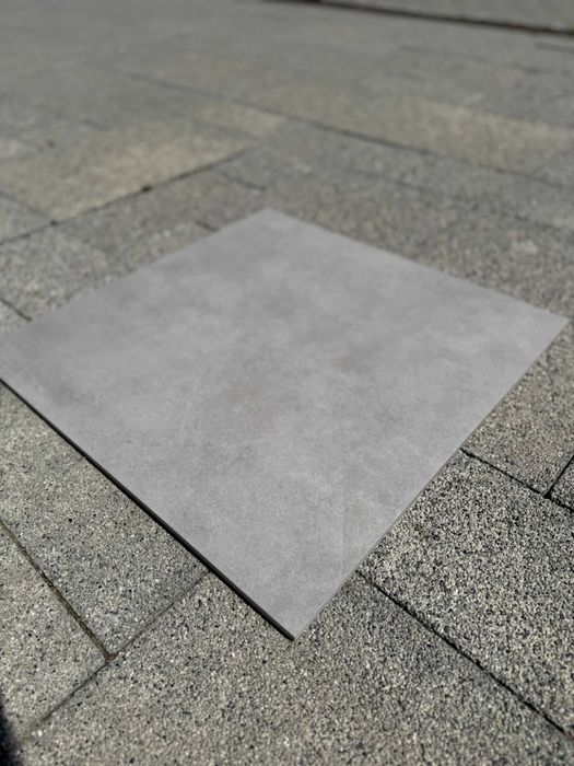 Szara płytka 60x60 rektyfikowane gatunek 1