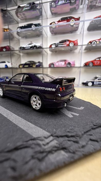 Tomytec 1/64 Nissan Skyline R33 400R Purple LV-N305e