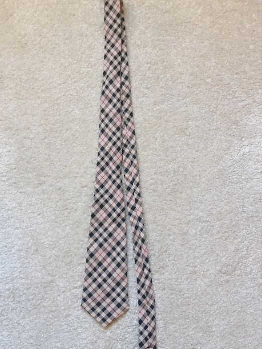 Peças novas ou usadas como novas.