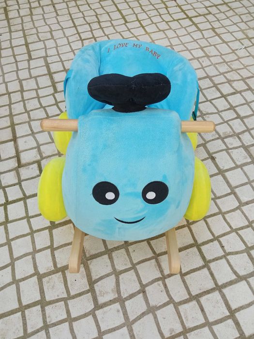 Carro baloiço de peluche como Novo