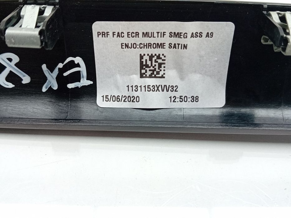 Moldura da consola central / rádio / aro PEUGEOT 208
