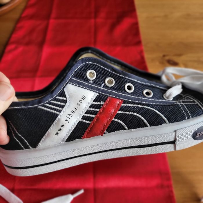 Nowe tenisówki trampki 39-40  uniseks