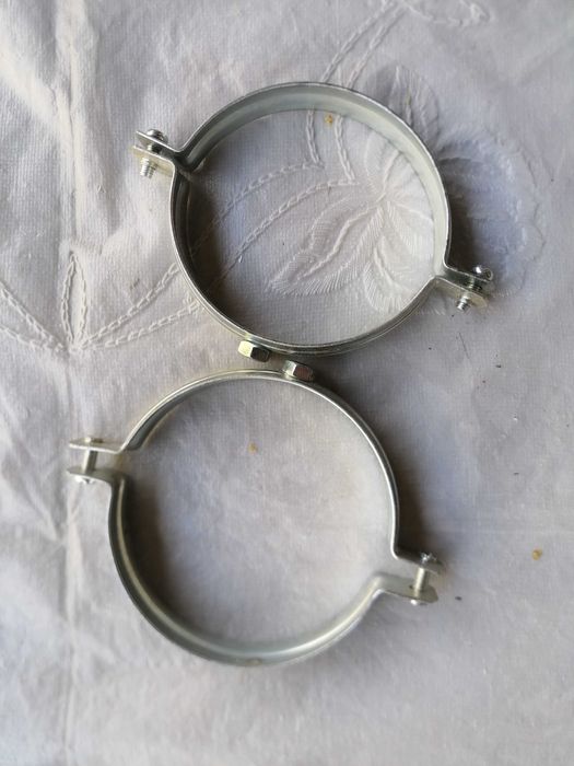 Uchwyt-Obejma do Rury Spustowej fi 100mm Ocynk.Szt.2