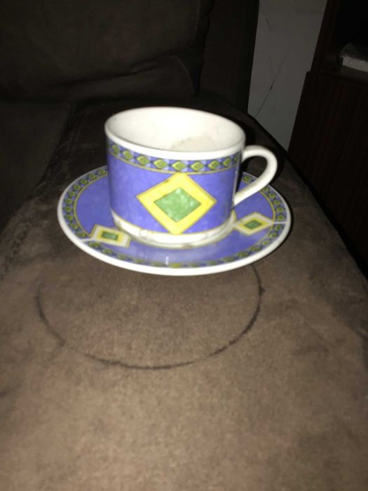 conjunto chavena e pires para cafe tons azul e amarelo