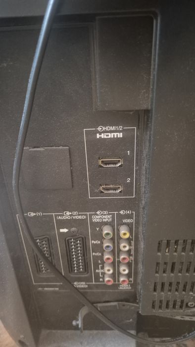 Telewizor Toshiba 32" LCD model 32AV500P