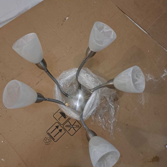 Żyrandol uniwersalny