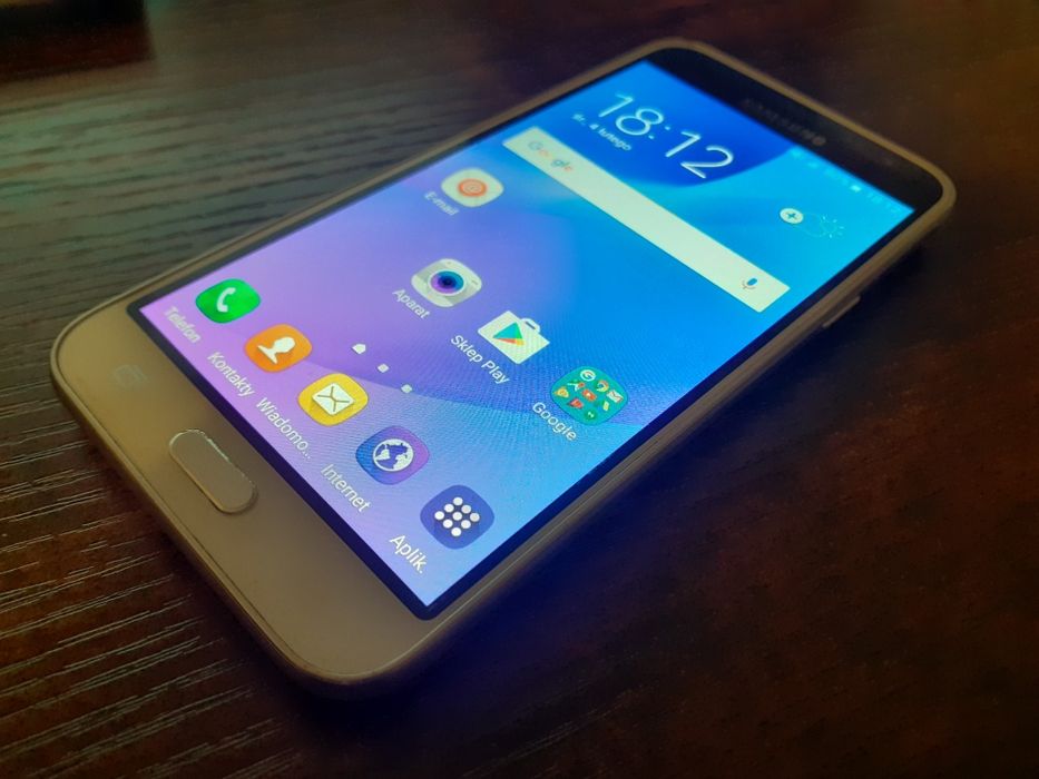 Super stan smartfon Samsung J3 sprawny