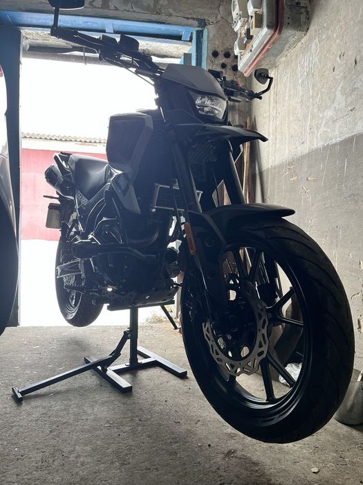 Підйомник/домкрат/підставка для мотоцикла