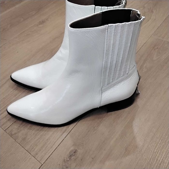Botins Sofia Costa, branco verniz, 39