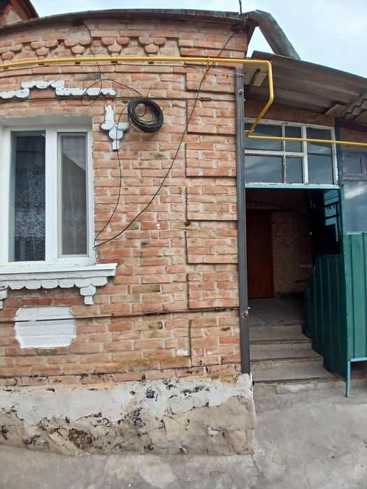 Стягування металом будинків та інших об'єктів від тріщин.будівельні по