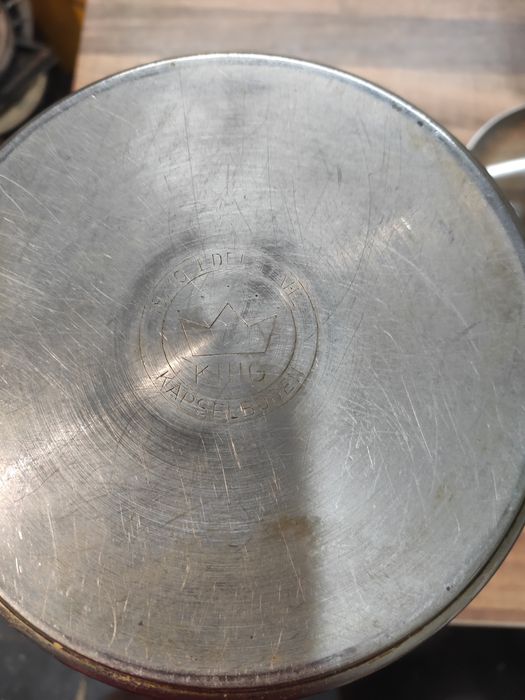 Garnki do gotowania (szparagów lub na sosy) z przykrywką