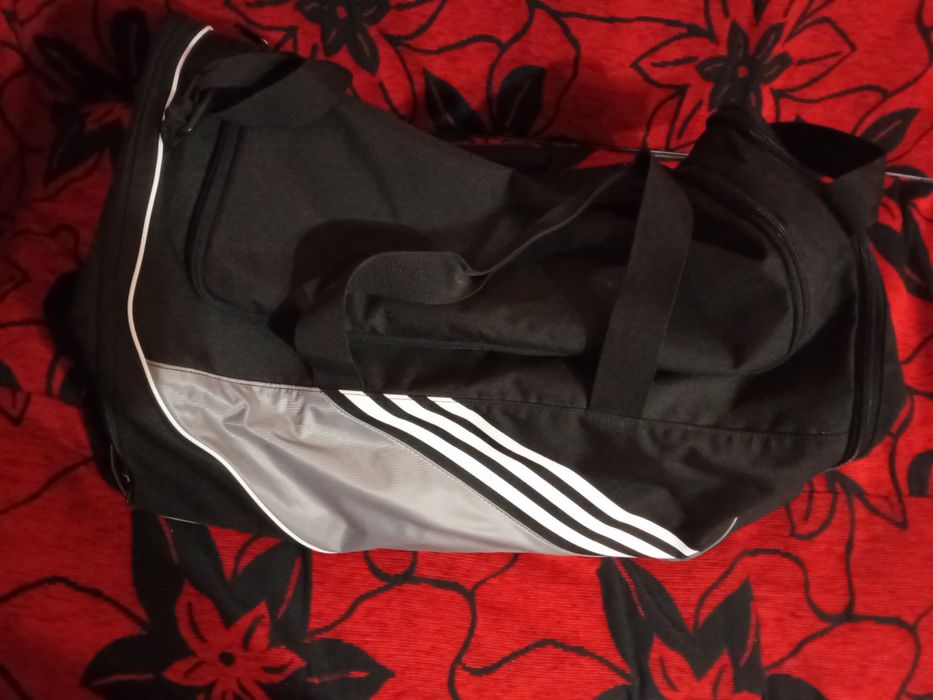 Grande saco de desporto ADIDAS usado como novo