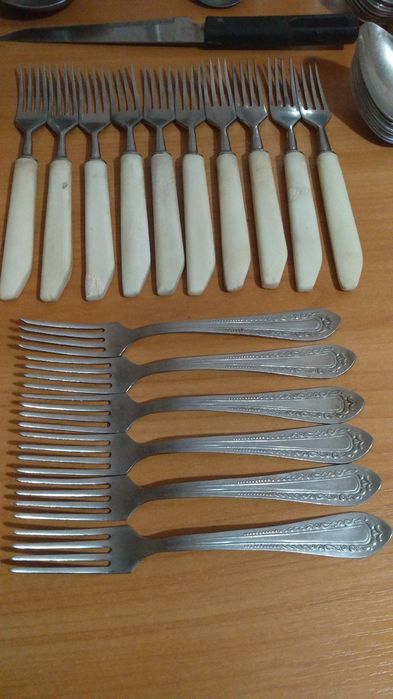 Термосы, пароварки, чудопечка, гусятницы, столовые приборы времён СССР