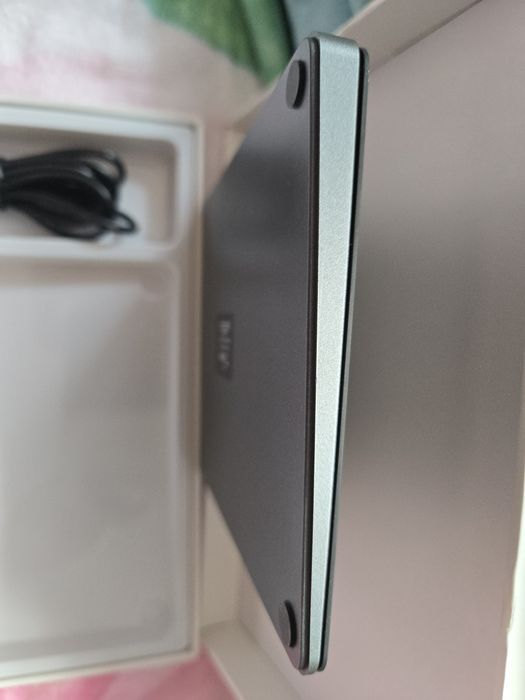 wielofunkcyjny gładzik (Multi-function Trackpad),